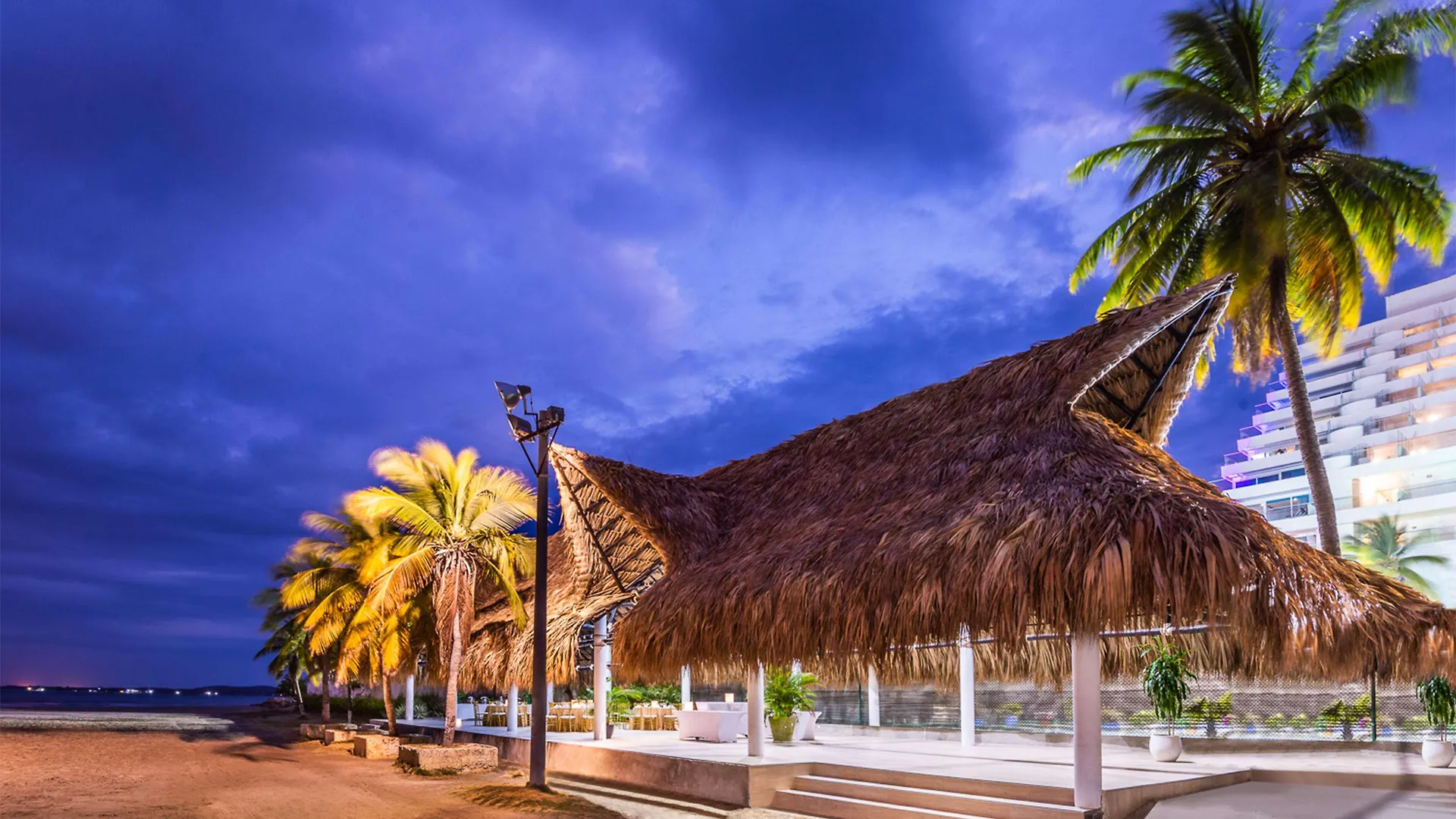 Hilton Cartagena Otel 4*,