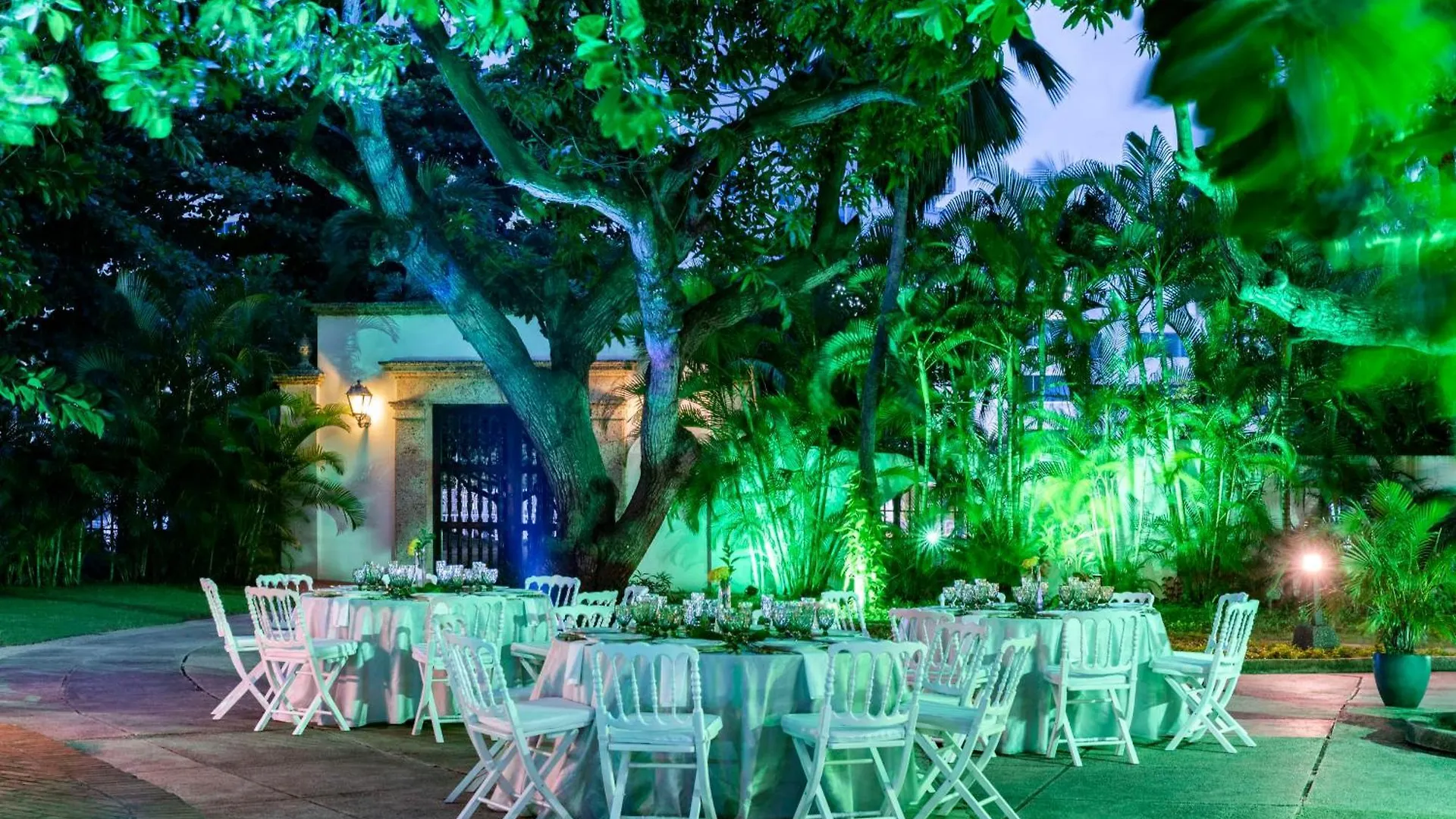 Hilton Cartagena Otel 4*,