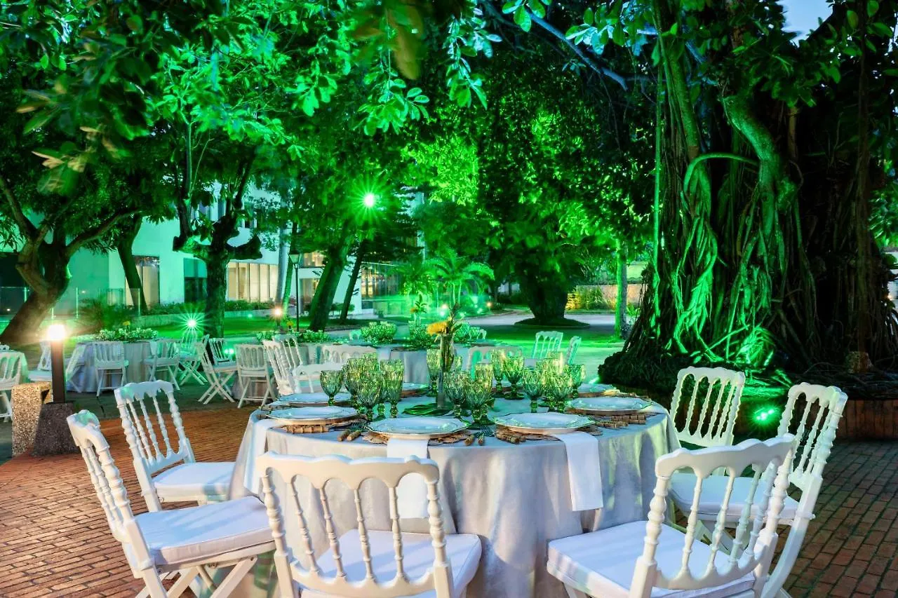 Hilton Cartagena Otel