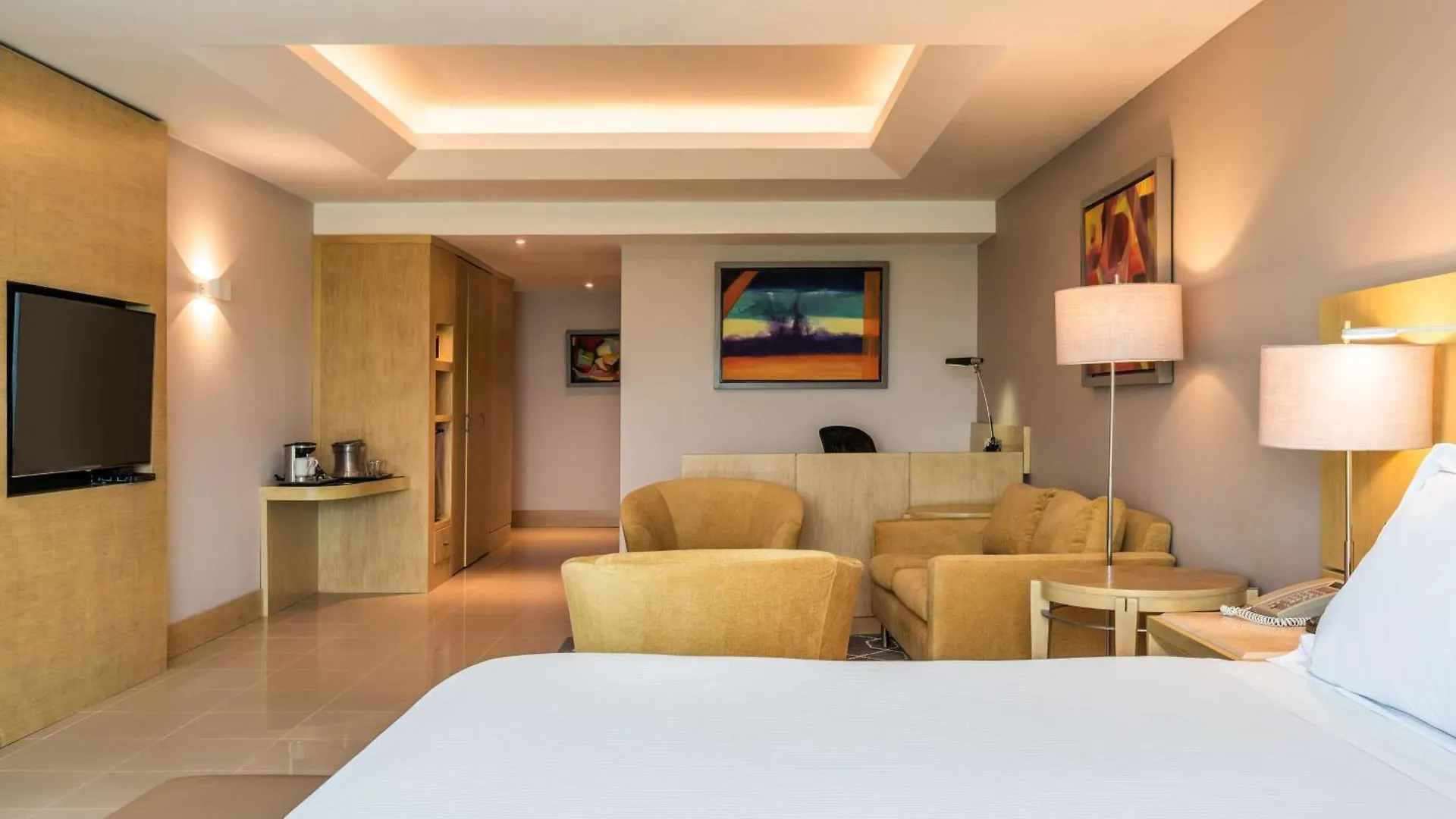 Hilton Cartagena Otel Resort